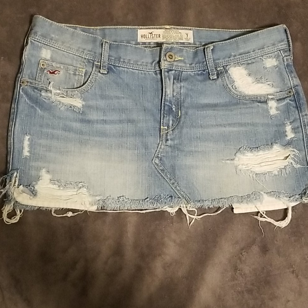 HOLLISTER DENIM SKIRT / CUT OFFS